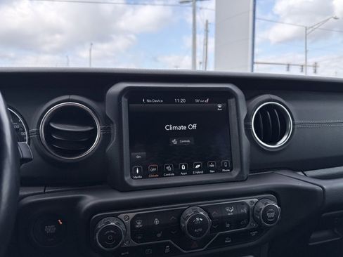 Used 2021 Jeep Wrangler Unlimited Sahara w/ Cold Weather Group image 16