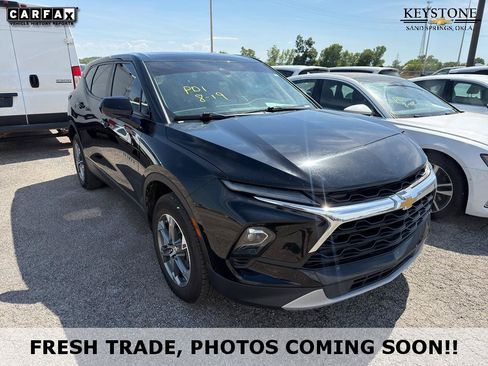 Used 2023 Chevrolet Blazer LT FWD image 1