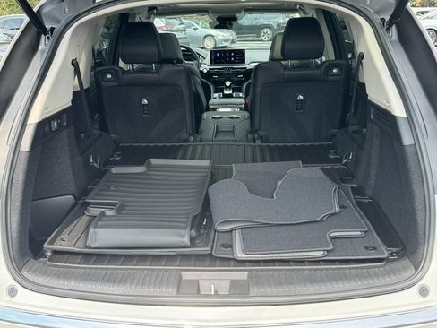 Certified 2026 Acura MDX SH-AWD w/ Technology Package image 6