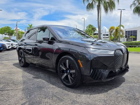 Used 2024 BMW iX xDrive50 w/ Sport Package AWD/4WD image 2