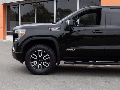 Used 2019 GMC Sierra 1500 AT4 w/ AT4 Premium Package image 9