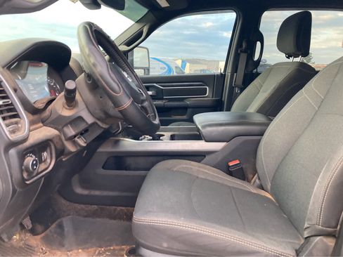 Used 2024 RAM 3500 Big Horn w/ Sport Appearance Package AWD/4WD image 3