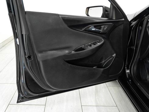 Used 2021 Chevrolet Malibu LS image 27