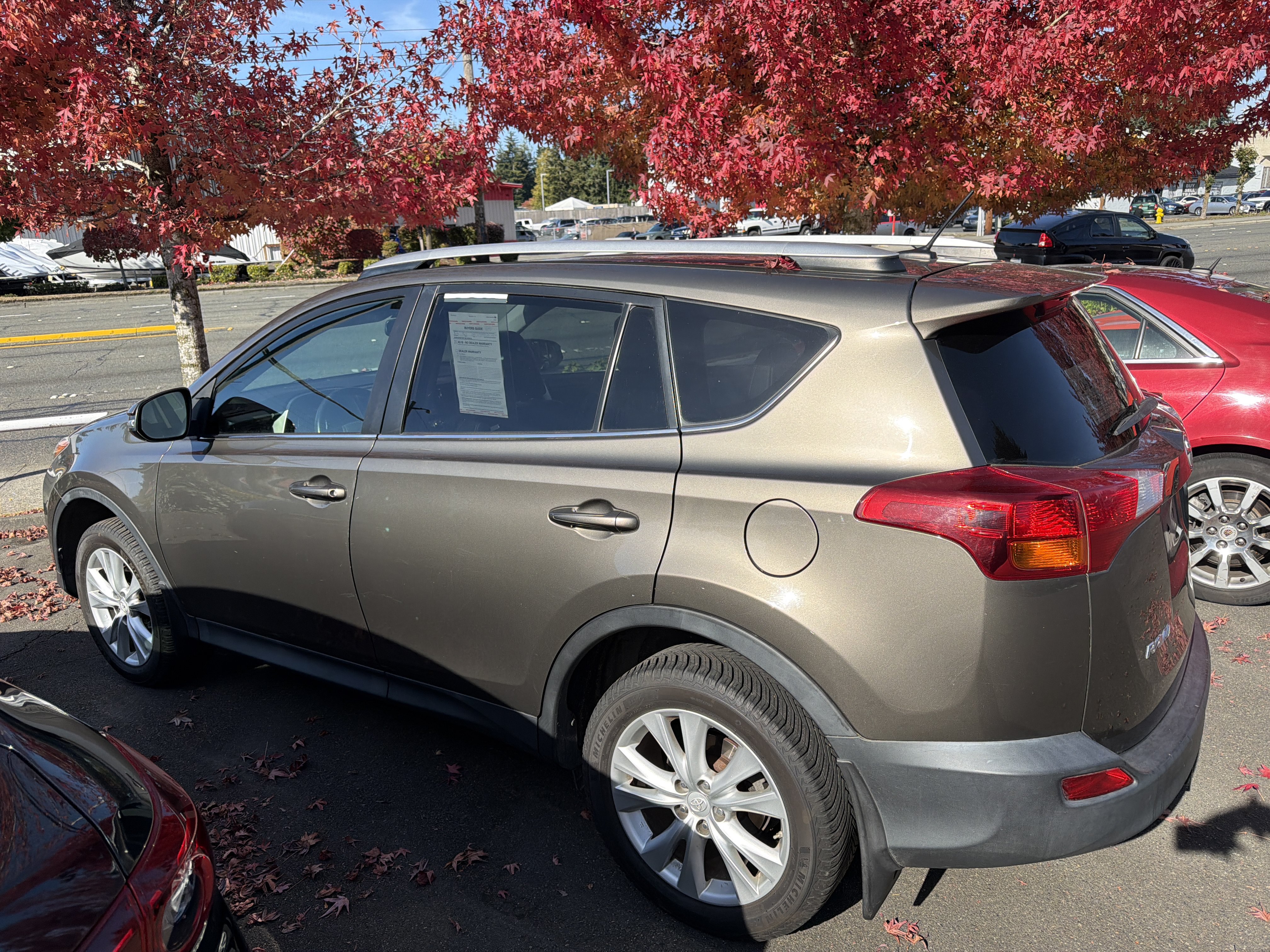 Used 2014 Toyota RAV4 Limited w/ Technology Package AWD/4WD image 1