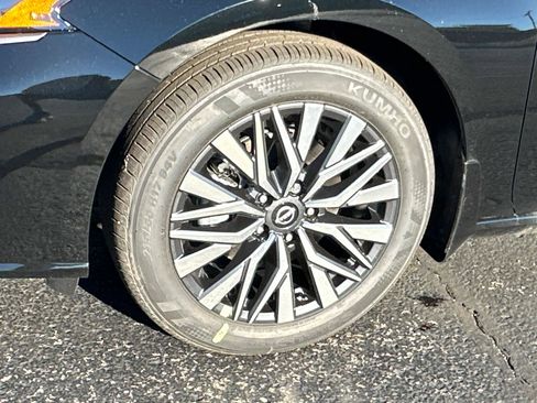 New 2026 Nissan Altima 2.5 SV AWD/4WD image 7