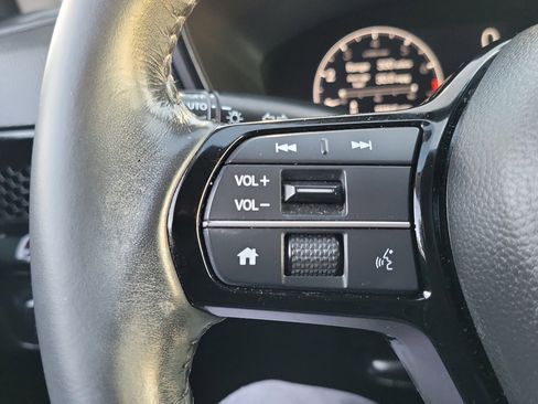 Used 2023 Honda CR-V EX-L image 7