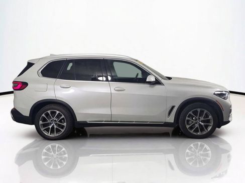Used 2023 BMW X5 xDrive40i w/ Premium Package AWD/4WD image 4