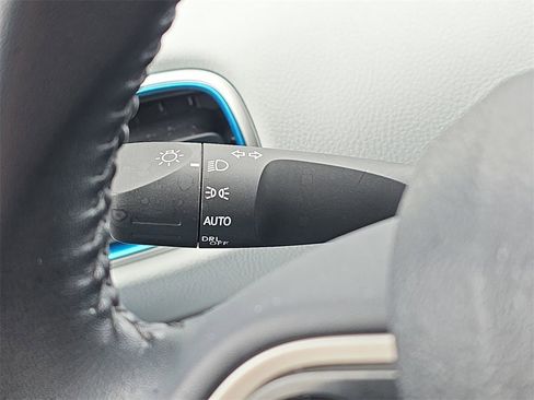 Used 2017 Toyota Prius Four image 30