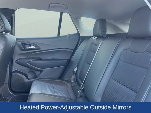 Used 2025 Chevrolet Trax LT w/ LT Convenience Package image 16