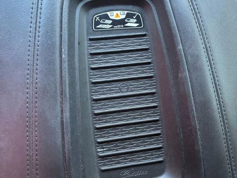 Used 2019 Cadillac Escalade ESV Premium Luxury w/ Escalade Sport Edition image 18