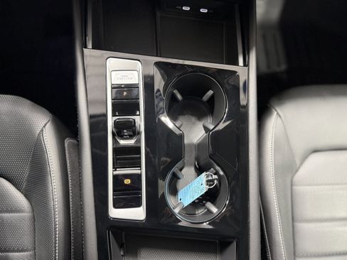 Certified 2024 Volkswagen Atlas SEL image 22