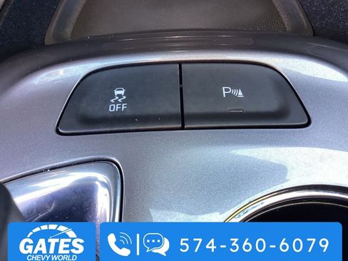 Used 2024 Chevrolet Malibu LT image 28