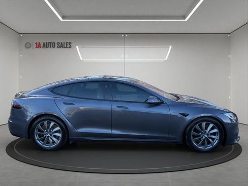 Used 2022 Tesla Model S image 6