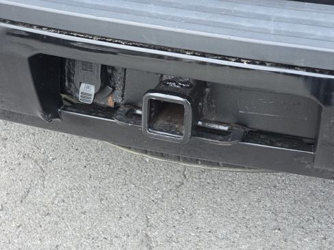 Used 2017 Chevrolet Tahoe LS w/ All-Season Package image 8