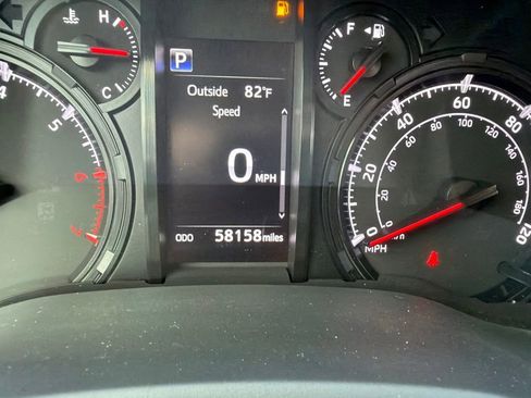 Used 2021 Toyota 4Runner SR5 AWD/4WD image 8