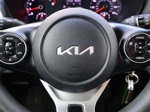 Used 2022 Kia Soul LX FWD image 19