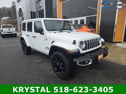 Used 2025 Jeep Wrangler Unlimited Sahara w/ Safety Group