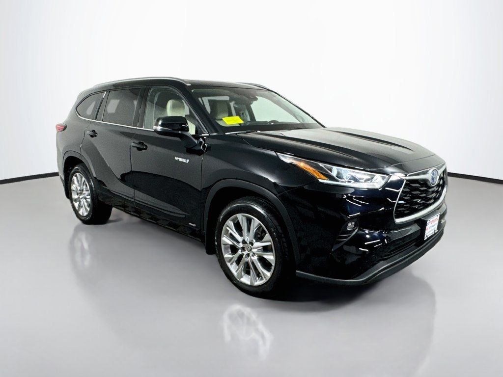 Used 2021 Toyota Highlander Limited AWD/4WD image 10