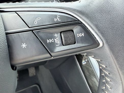 Used 2019 Audi Q8 Premium Plus w/ Premium Plus AWD/4WD image 15