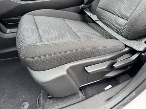 New 2026 Chevrolet Equinox LT image 13