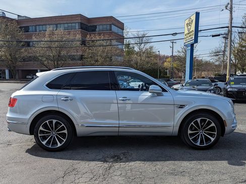 Used 2018 Bentley Bentayga AWD/4WD image 6