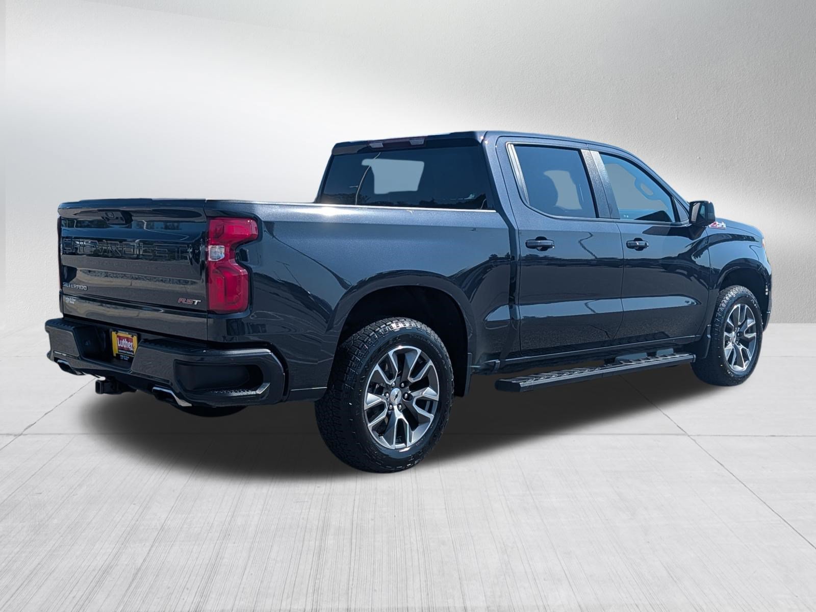 Used 2024 Chevrolet Silverado 1500 RST AWD/4WD image 7