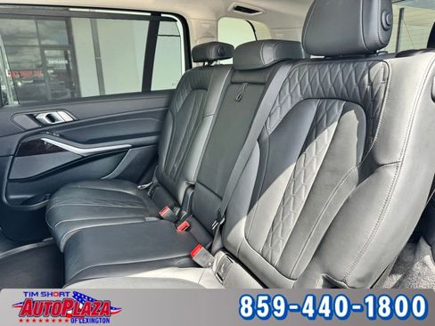 Used 2025 BMW X7 xDrive40i AWD/4WD image 40