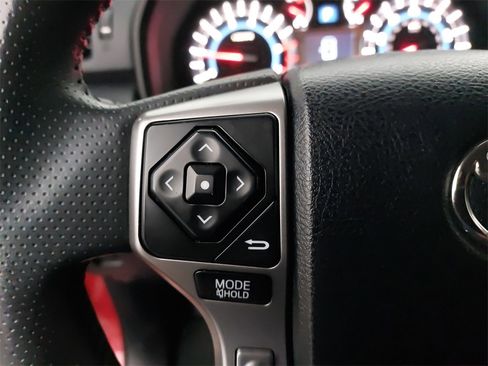 Used 2016 Toyota 4Runner Limited image 14