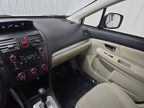 Used 2014 Subaru Crosstrek 2.0i Premium image 24