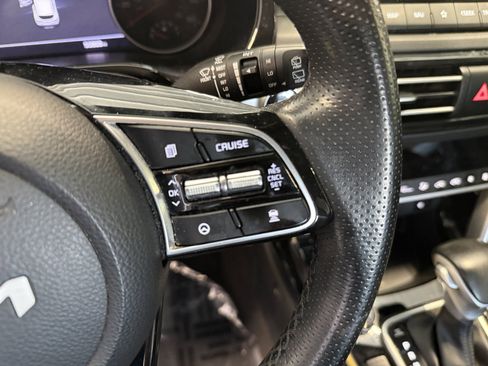 Used 2022 Kia Seltos SX w/ Sunroof Package AWD/4WD image 18