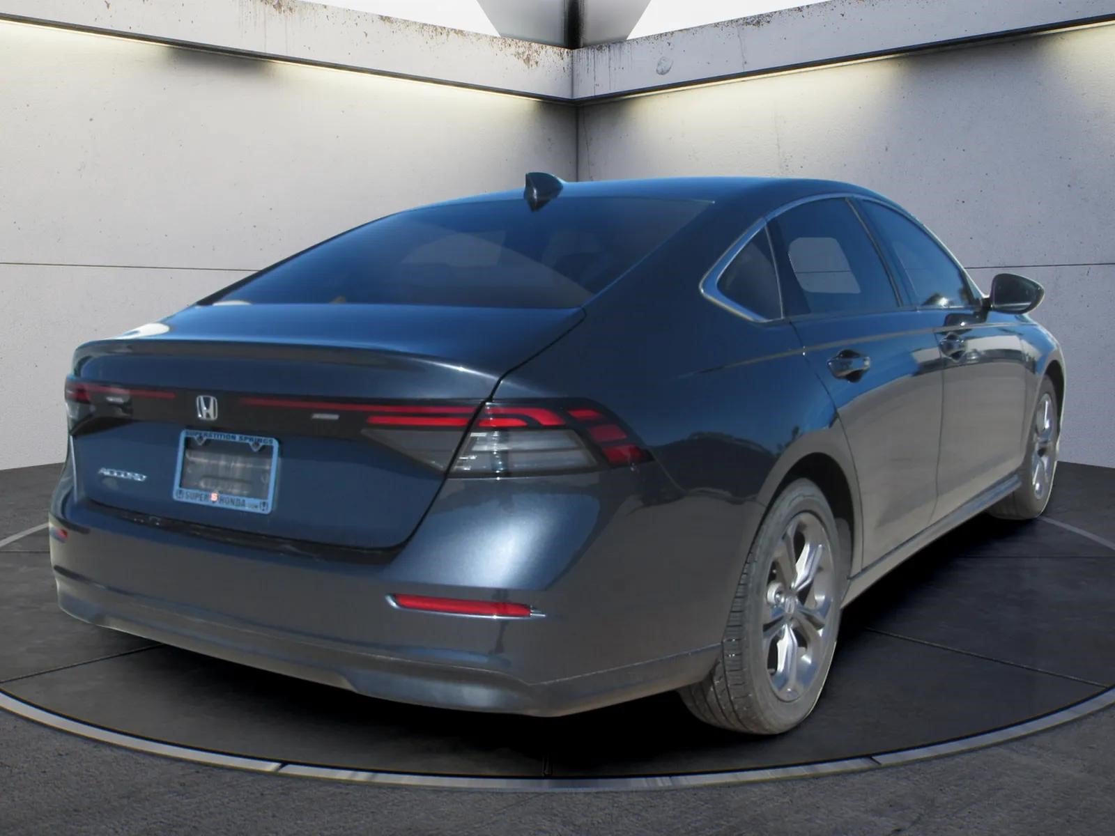 Used 2023 Honda Accord EX image 3