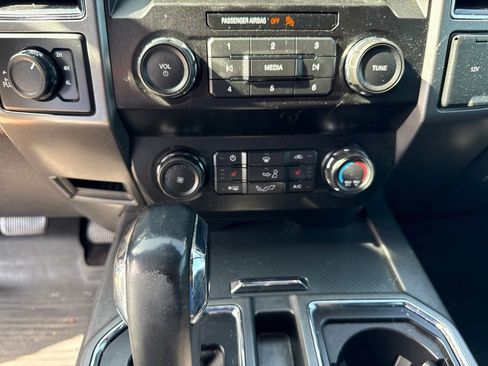 Used 2019 Ford F150 XLT w/ Equipment Group 302A Luxury AWD/4WD image 24