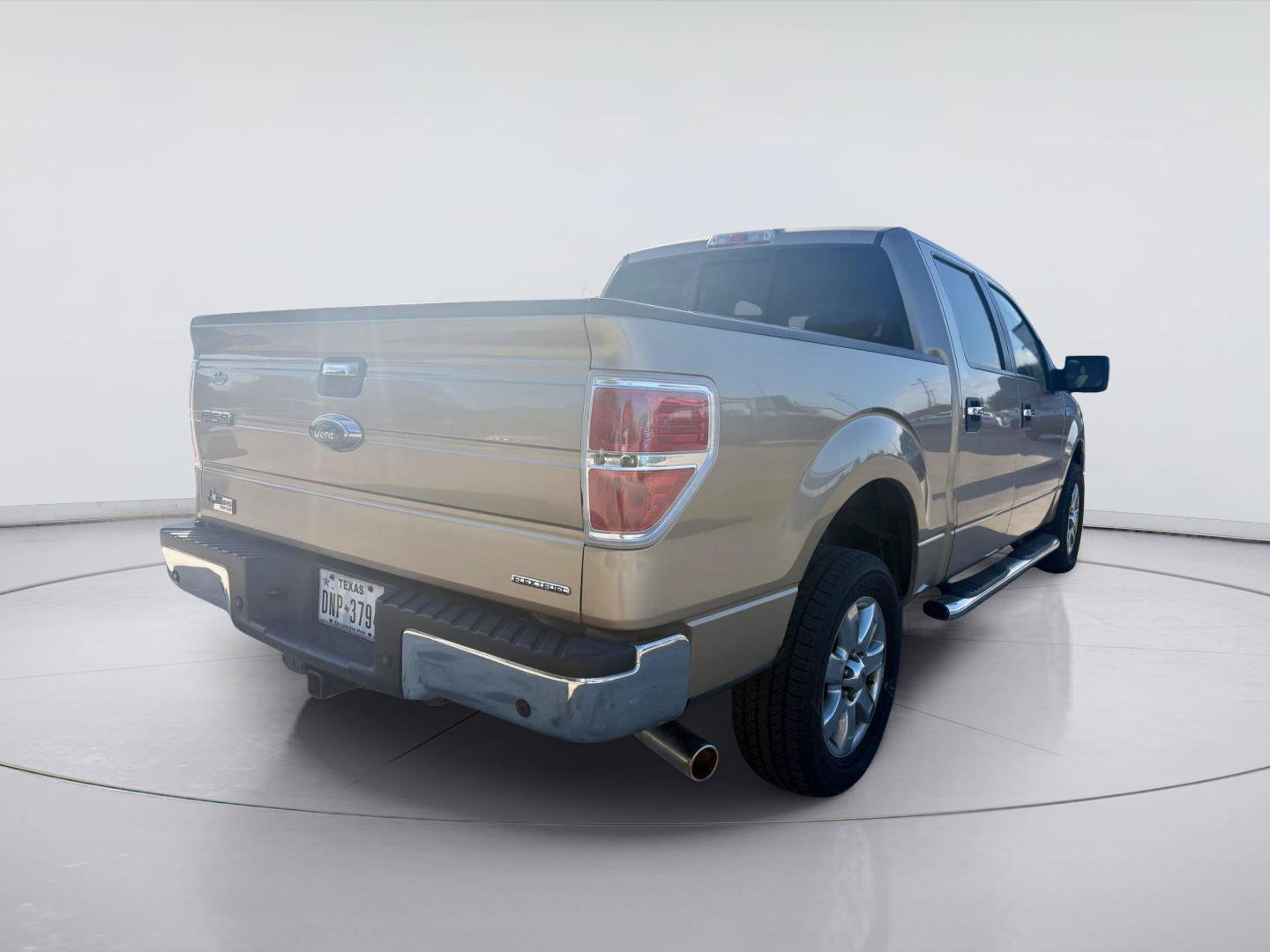 Used 2014 Ford F150 XLT w/ Equipment Group 302A Luxury RWD image 5