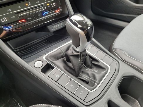 New 2026 Volkswagen Jetta SE image 31