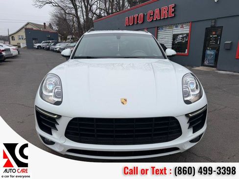 Used 2016 Porsche Macan S image 2