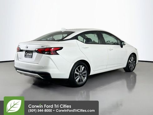 Used 2020 Nissan Versa SV image 15