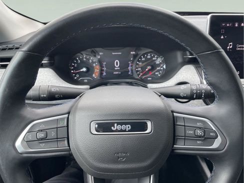 Used 2022 Jeep Compass Latitude w/ Convenience Group AWD/4WD image 25