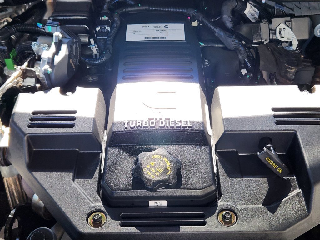Used 2022 RAM 2500 Big Horn w/ Night Edition AWD/4WD image 16