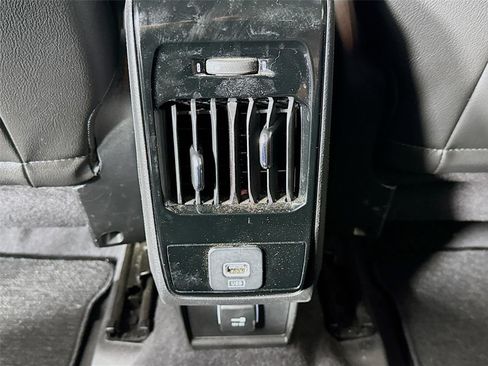 Used 2022 Jeep Compass Latitude FWD image 24