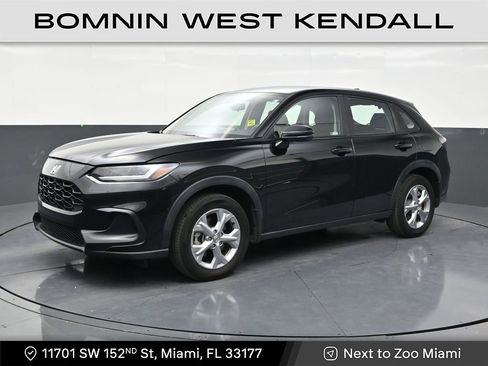 Used 2023 Honda HR-V LX image 1