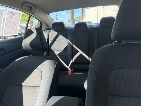 Used 2025 Nissan Altima 2.5 SV image 19