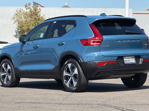 Used 2024 Volvo XC40 B5 Plus AWD/4WD image 7