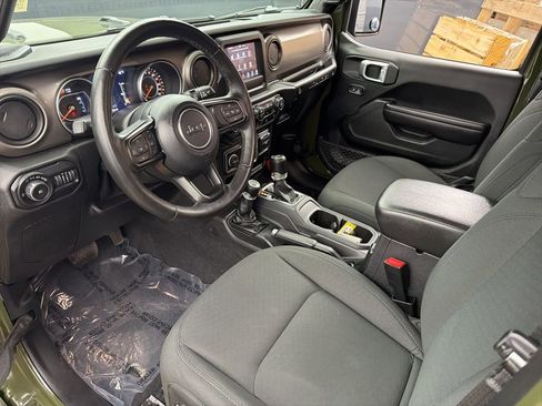 Used 2021 Jeep Wrangler Unlimited Sport image 11