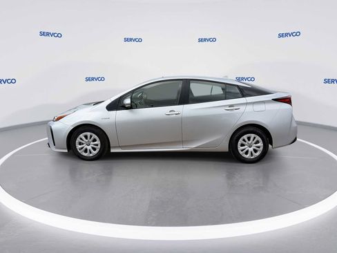 Used 2022 Toyota Prius L Eco FWD image 5