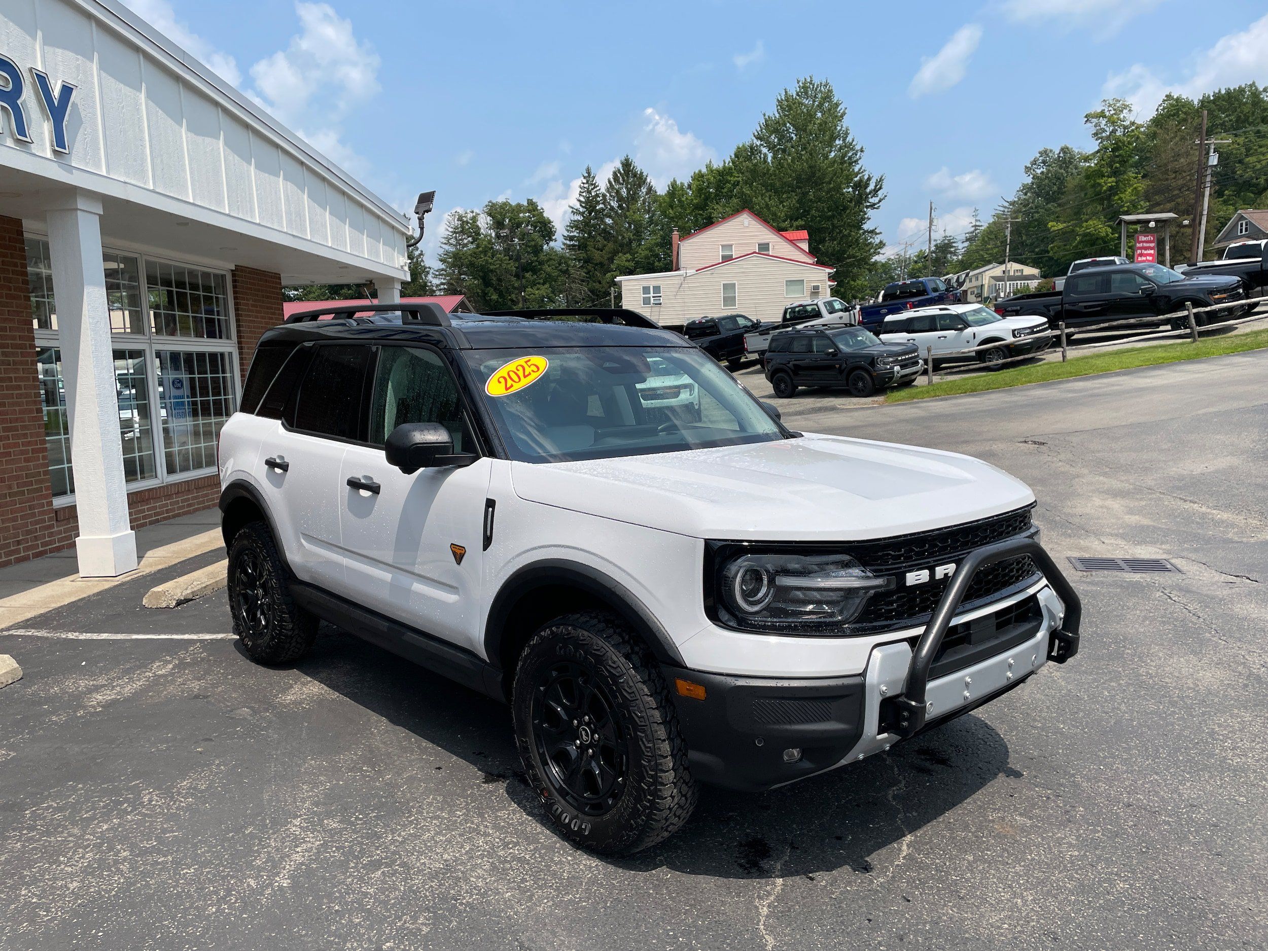 Certified 2025 Ford Bronco Sport Badlands w/ Sasquatch Badlands Package AWD/4WD image 3