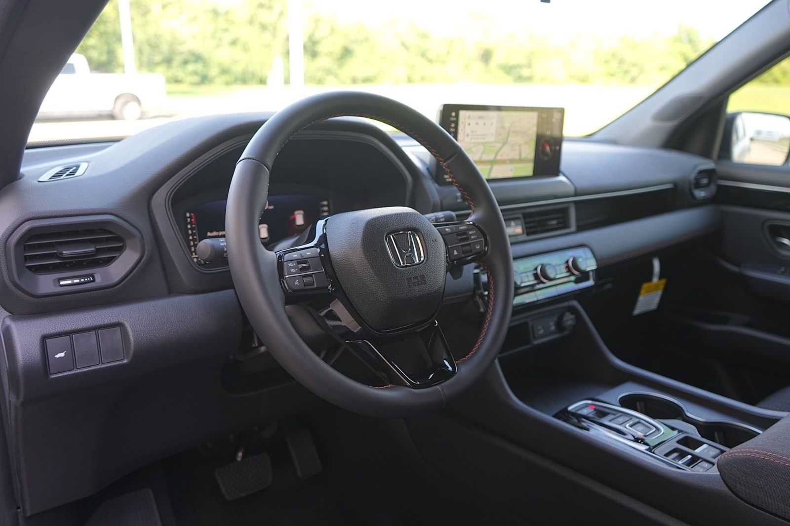 New 2026 Honda Pilot Sport image 2