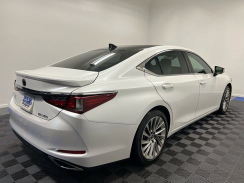 Used 2022 Lexus ES 350 Ultra Luxury image 13