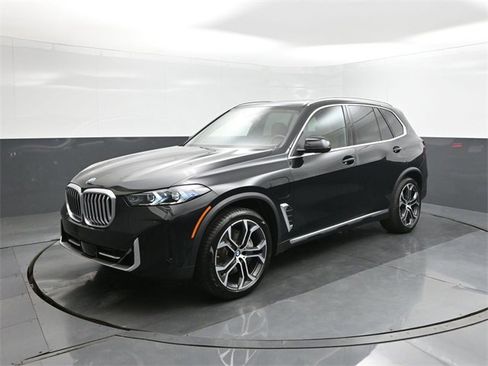 New 2026 BMW X5 xDrive50e w/ Premium Package image 34