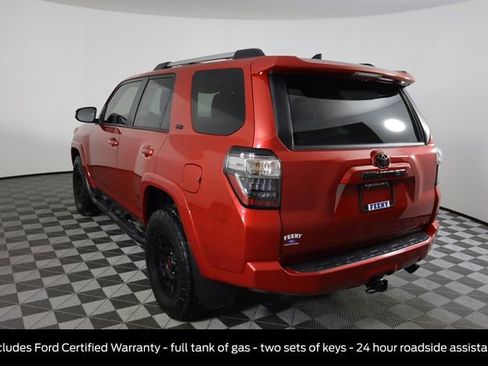 Used 2022 Toyota 4Runner SR5 Premium image 6
