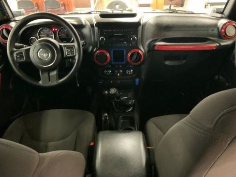Used 2015 Jeep Wrangler Unlimited Sport AWD/4WD image 11